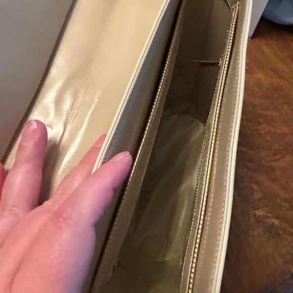 Vintage Normandie Cream Leather Handbag - Picture 13 of 14